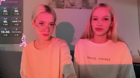 Snapshot of kvetapin chatting on 06.26.26 Bella and Alexandra online show from 06.26.26