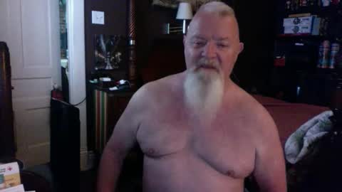 Snapshot of kyhgihntight chatting on 09.16.25 Nick Nude Celt KYHighNTight online show from 09.16.25