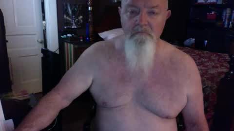Snapshot of kyhgihntight chatting on 09.27.25 Nick Nude Celt KYHighNTight online show from 09.27.25