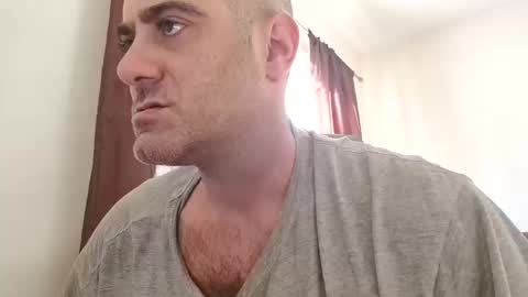 Snapshot of kyle67527 chatting on 10.10.25 kyle67527 online show from 10.10.25