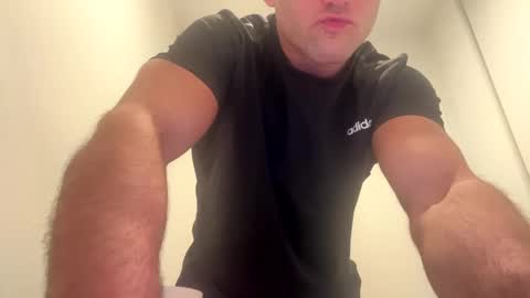 Snapshot of kylegotittt chatting on 02.27.25 Hotbody545 online show from 02.27.25