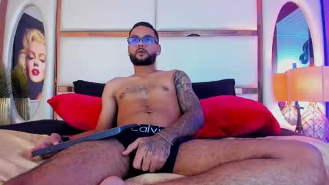 ---kylee--- online show from 04.29.26