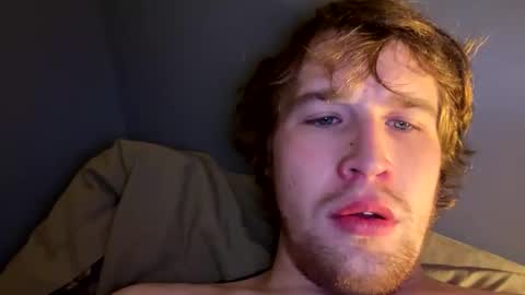 Snapshot of kylelovepussy69 chatting on 03.04.25 kylelovepussy69 online show from 03.04.25