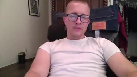 Snapshot of kyleracepearson chatting on 04.08.26 kylerace online show from 04.08.26