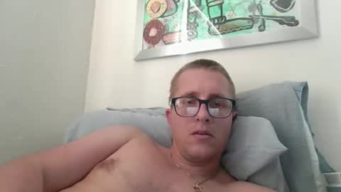 Snapshot of kyleracepearson chatting on 04.28.26 kylerace online show from 04.28.26