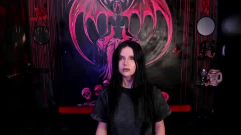 Snapshot of kylie_foxx1 chatting on 06.26.26 submissive demon Please help me to reach 500 thumbs up online show from 06.26.26