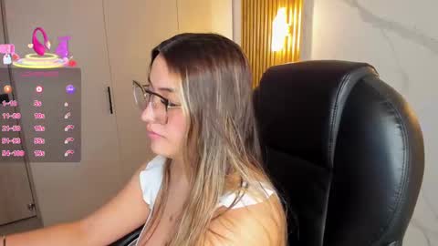  KYLIE  online show from 09.25.25