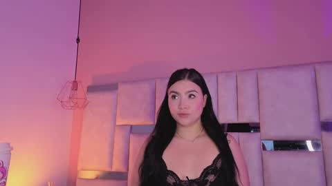 Snapshot of kylie_river chatting on 05.18.26 Kylie online show from 05.18.26