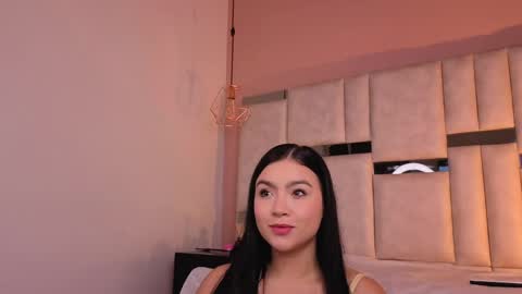 Snapshot of kylie_river chatting on 05.24.26 Kylie online show from 05.24.26