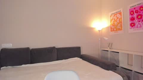 Snapshot of kylie_starrrr chatting on 01.12.25 Ann online show from 01.12.25