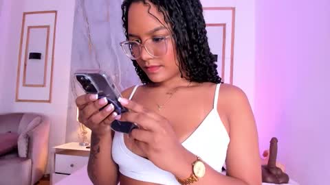 Kylie  online show from 09.27.25