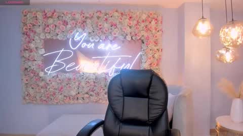 Snapshot of kyliejenkins1 chatting on 01.13.26 Kylie Jenkins online show from 01.13.26