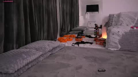 Kylie online show from 10.22.25