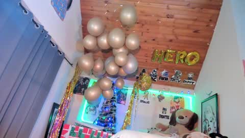 Snapshot of kyliekandy chatting on 12.25.24   online show from 12.25.24