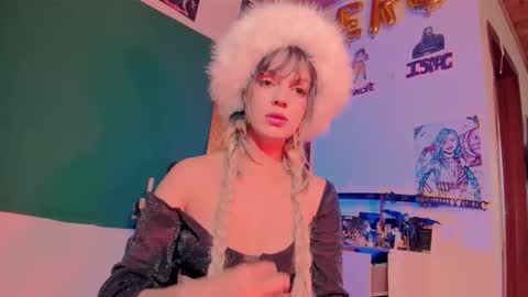Snapshot of kyliekandy chatting on 09.14.25   online show from 09.14.25