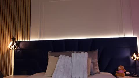 Snapshot of kylievee chatting on 02.01.26 Kylie online show from 02.01.26