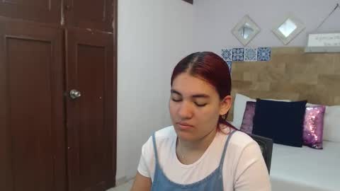 Snapshot of kyliiebaker chatting on 01.16.26 Kylie online show from 01.16.26