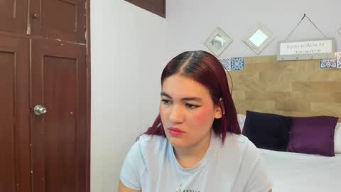 Snapshot of kyliiebaker chatting on 02.07.26 Kylie online show from 02.07.26