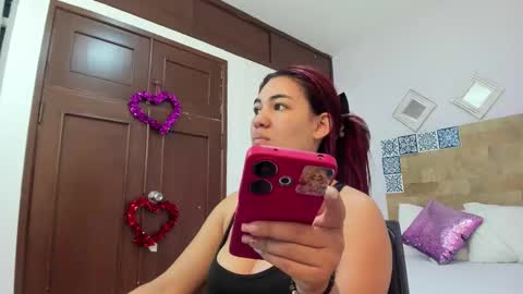 Snapshot of kyliiebaker chatting on 02.18.26 Kylie online show from 02.18.26
