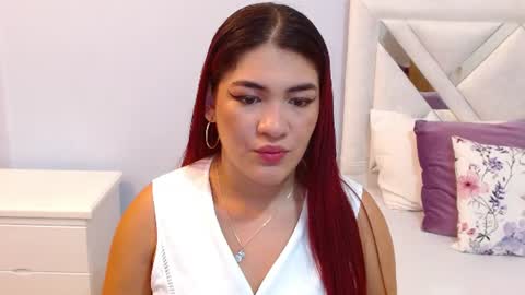 Snapshot of kyliiebaker chatting on 06.22.26 Kylie online show from 06.22.26