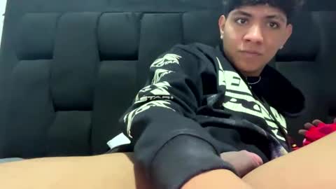 Snapshot of kylo_boy04 chatting on 12.19.25 steven online show from 12.19.25