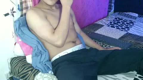 kym629357 online show from 11.30.25