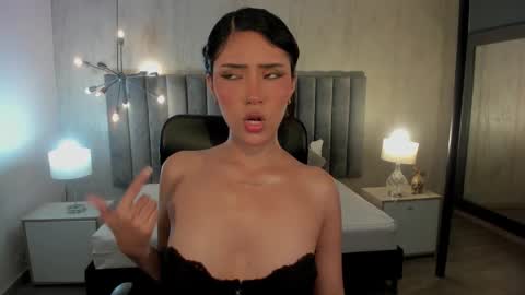 KymRoses online show from 10.23.25