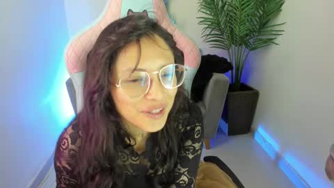 Kyomi online show from 03.12.25