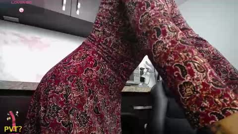 Snapshot of kyra_jeet chatting on 02.10.26 Kyra online show from 02.10.26