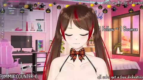 Kyra Wild online show from 10.30.25