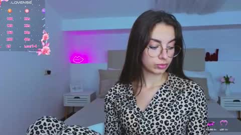 Margo  online show from 09.26.25