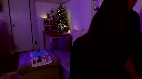  Giselle  online show from 12.14.24