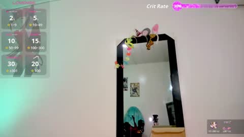 Snapshot of la_ratona_1 chatting on 07.23.26 AriSaray online show from 07.23.26