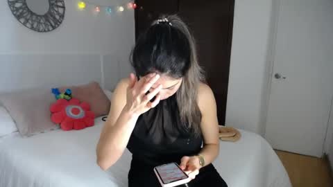 Snapshot of la_rola_ chatting on 05.03.26 Catalina online show from 05.03.26