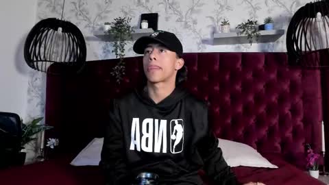 labrinthteasing online show from 02.08.26