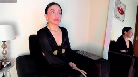 Snapshot of lace_victoria chatting on 06.02.26 lace_victoria online show from 06.02.26