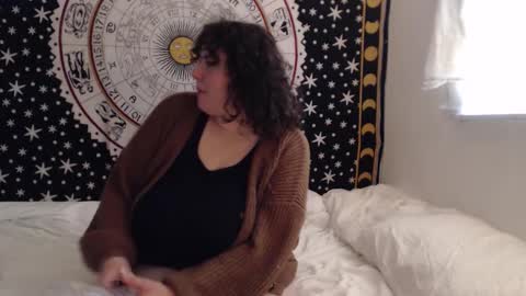 Lacey online show from 02.10.26