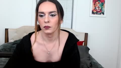 Snapshot of laceyphoenix1 chatting on 01.23.25 Lacey Phoenix online show from 01.23.25