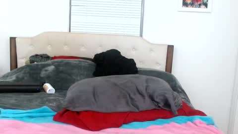 Snapshot of laceyphoenix1 chatting on 02.16.25 Lacey Phoenix online show from 02.16.25