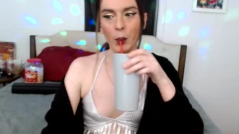 Snapshot of laceyphoenix1 chatting on 10.20.25 Lacey Phoenix online show from 10.20.25