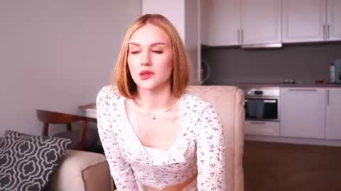 Snapshot of lachelleellwanger chatting on 07.07.26 Kate online show from 07.07.26