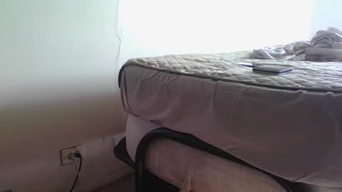 Snapshot of lachickadelbronx chatting on 01.22.25 lachickadelbronx online show from 01.22.25