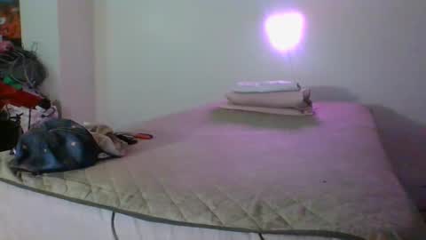 Snapshot of lachickadelbronx chatting on 02.10.25 lachickadelbronx online show from 02.10.25