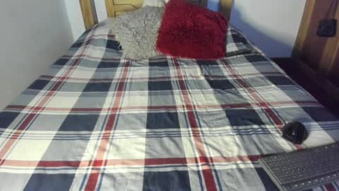 Akyra  online show from 10.22.25