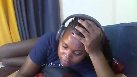 Snapshot of ladar_ chatting on 02.25.26 vida online show from 02.25.26