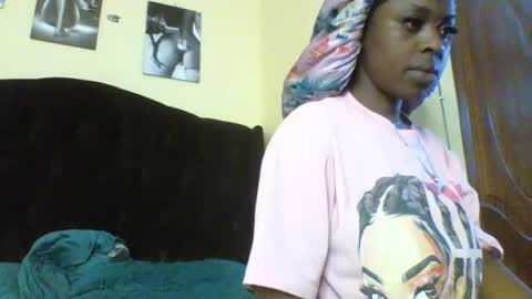Snapshot of ladasha_montaz chatting on 06.28.26 ladasha online show from 06.28.26