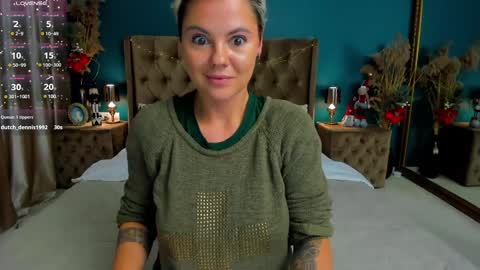 Snapshot of lady_alibi chatting on 12.09.24 AliCooper online show from 12.09.24