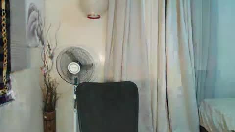 Snapshot of lady_bitxh chatting on 04.06.26 gongx13 my IG online show from 04.06.26