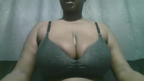 lady_dearra online show from 12.15.25