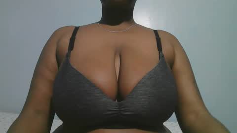 lady_dearra online show from 02.09.26